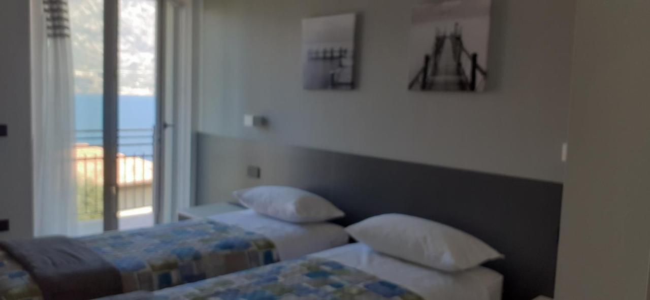 Appartamento Leccino Malcesine Exterior foto